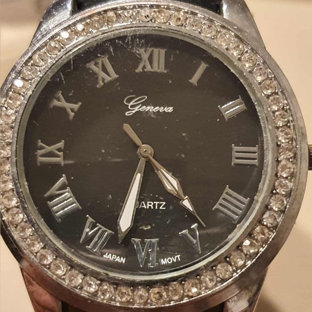 🦋10/$20🦋 Geneva #8801 Silver/Black Rhinestone Silicone Women's Watch